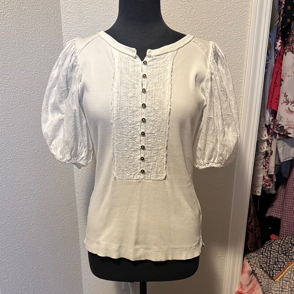 Pilcro White Puff-Sleeve Button Front Top - Picture 2 of 13